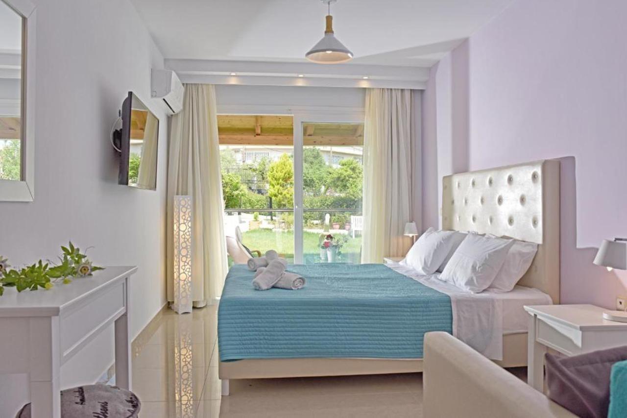 Palapart Gikas Suites And Studios Gouvia Esterno foto