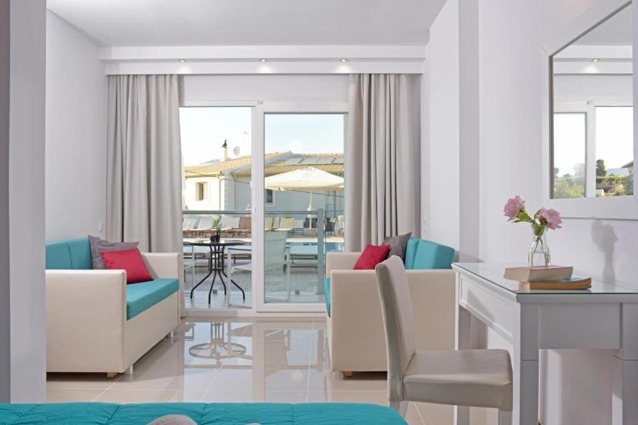 Palapart Gikas Suites And Studios Gouvia Esterno foto