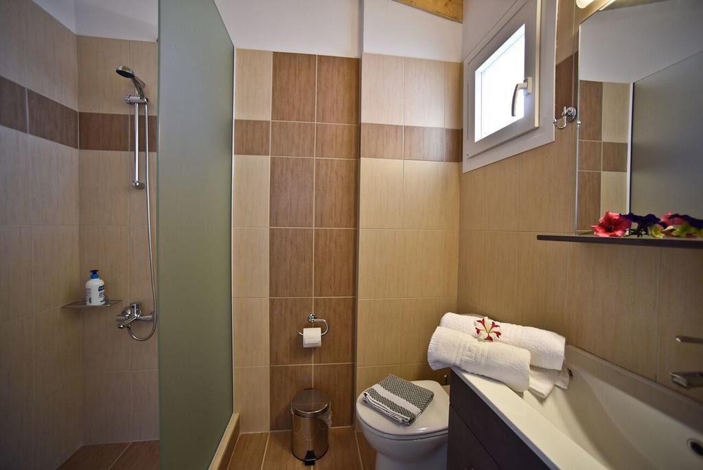 Palapart Gikas Suites And Studios Gouvia Esterno foto