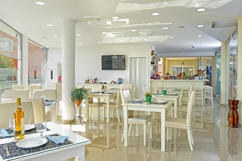 Palapart Gikas Suites And Studios Gouvia Esterno foto